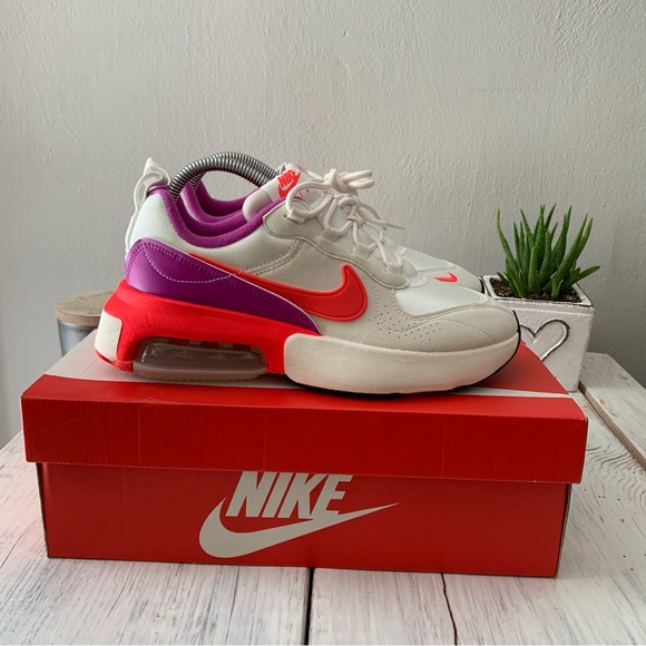 Nike Air Max - Picture 3 of 10